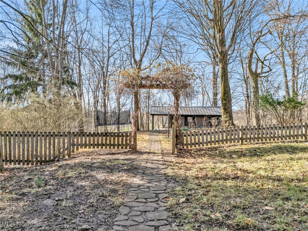 555 E Milton Street, Alliance, Ohio image 35