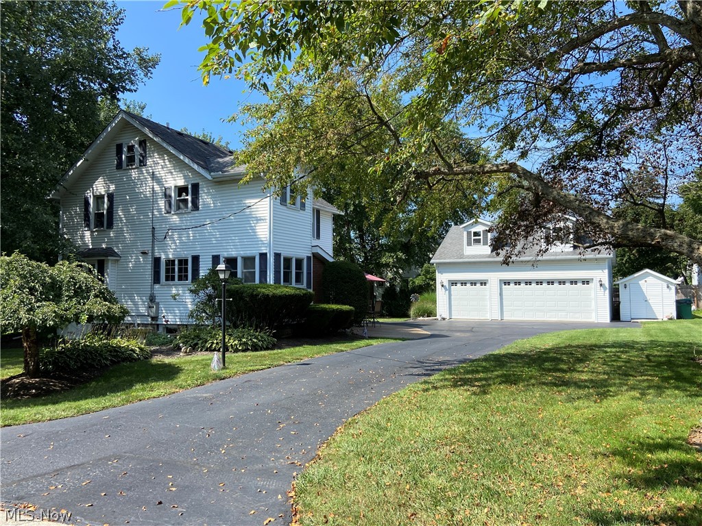 Village/Burton - Residential