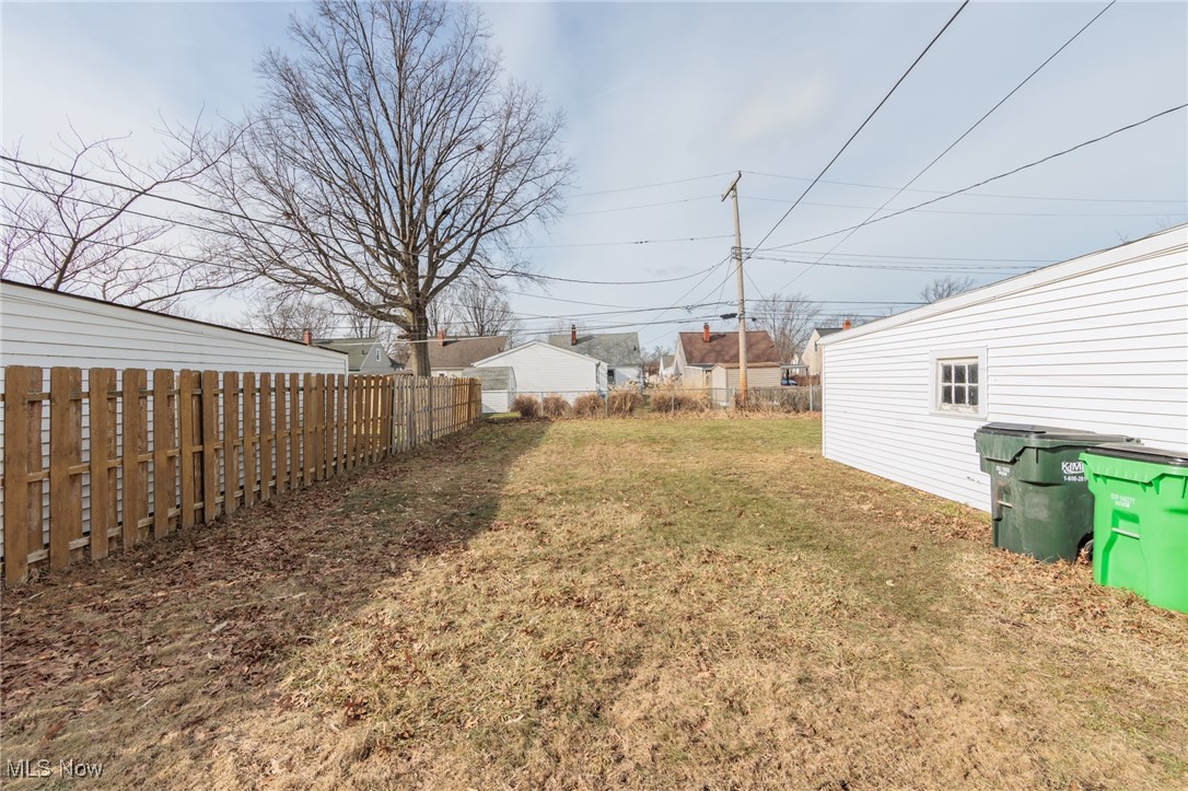 434 E 275th Street, Euclid, Ohio image 30