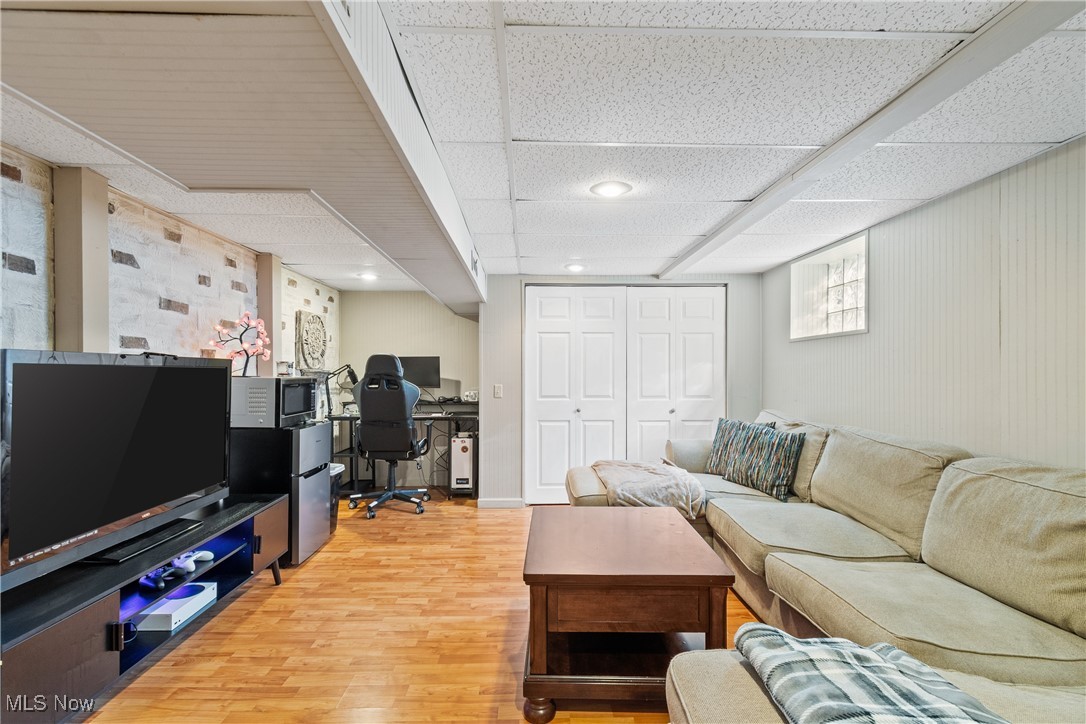 Hartville, Ohio 44632, United States, 3 Bedrooms Bedrooms, ,2 BathroomsBathrooms,Residential,Active,160876