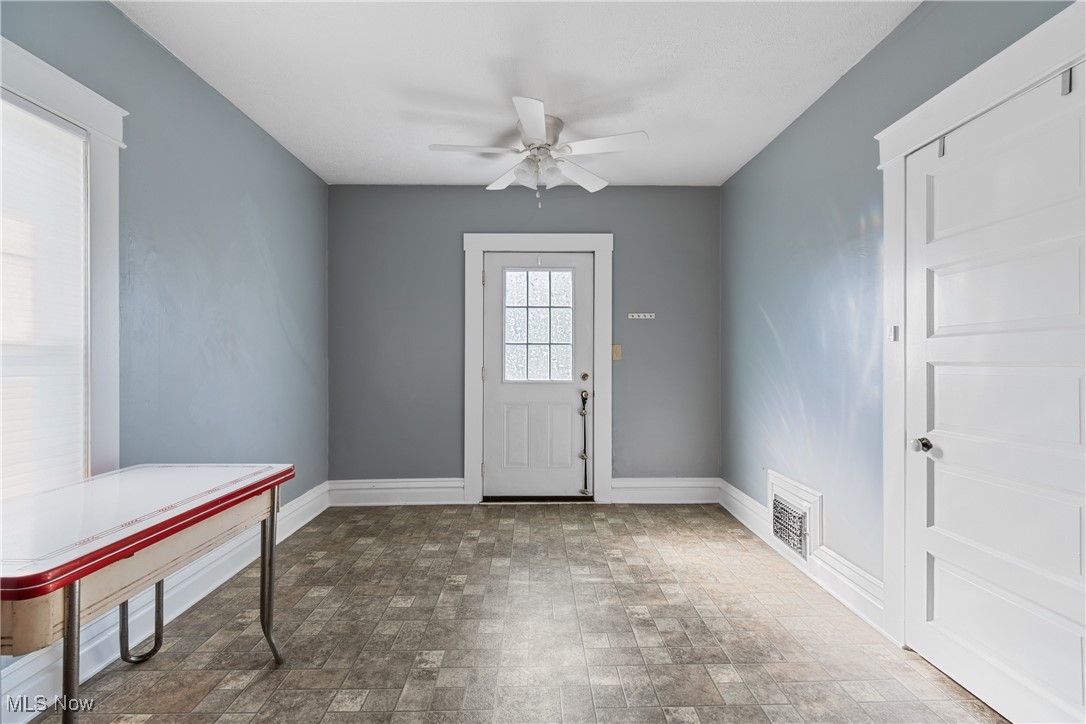 Hartville, Ohio 44632, United States, 3 Bedrooms Bedrooms, ,2 BathroomsBathrooms,Residential,Active,160876