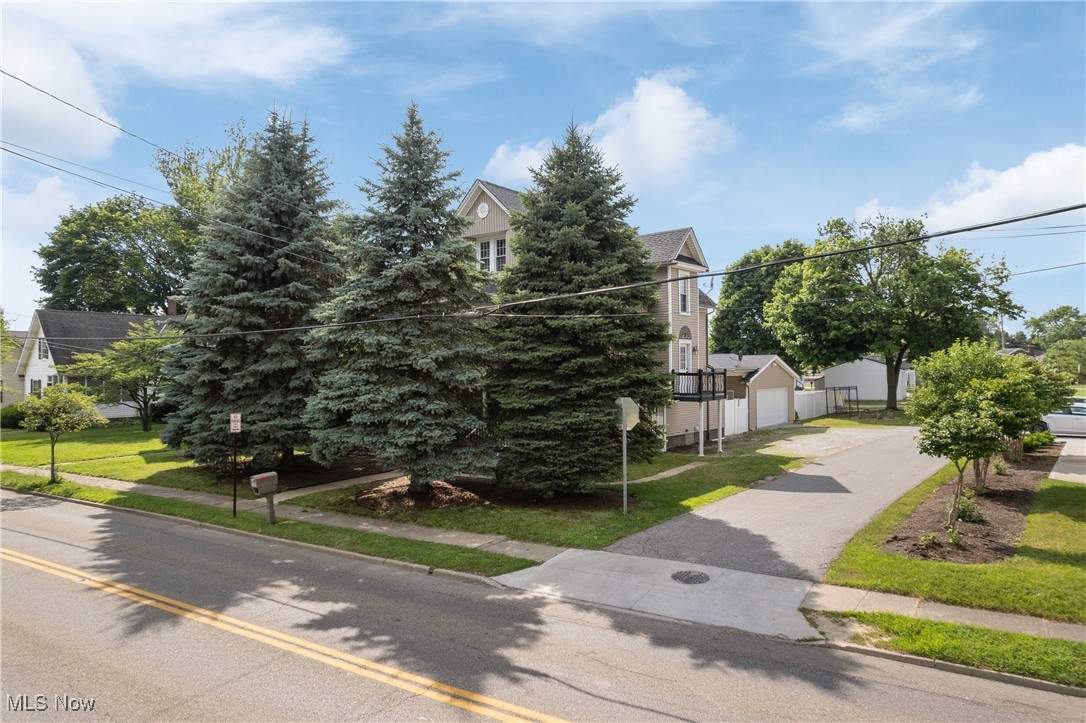 Hartville, Ohio 44632, United States, 3 Bedrooms Bedrooms, ,2 BathroomsBathrooms,Residential,Active,160876