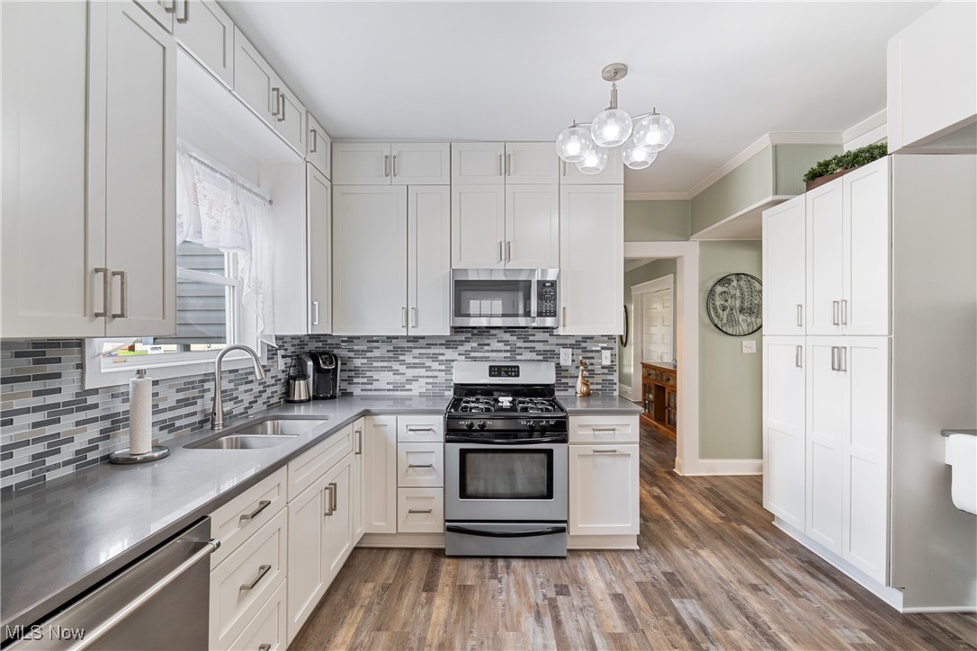 Hartville, Ohio 44632, United States, 3 Bedrooms Bedrooms, ,2 BathroomsBathrooms,Residential,Active,160876