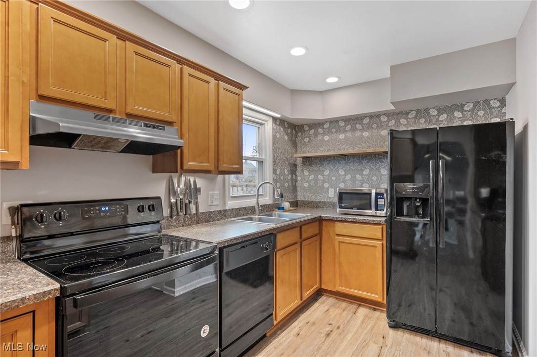 R M Wilkoff & Co Inc Mayf - Residential