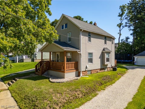 Tiny photo for 185 24th Street NW, Barberton, OH 44203 (MLS # 5239886)