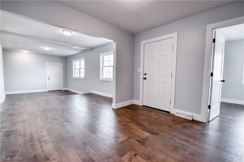 Tiny photo for 7496 Mentor Ave, Mentor, OH 44060 (MLS # 5190047)