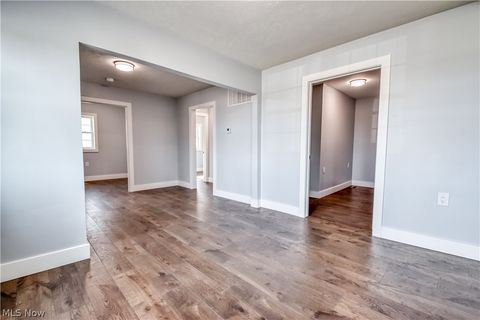 Tiny photo for 7496 Mentor Ave, Mentor, OH 44060 (MLS # 5190047)