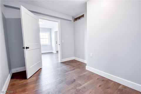 Tiny photo for 7496 Mentor Ave, Mentor, OH 44060 (MLS # 5190047)