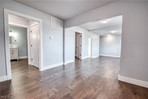 Tiny photo for 7496 Mentor Ave, Mentor, OH 44060 (MLS # 5190047)