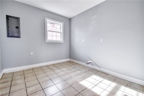 Tiny photo for 7496 Mentor Ave, Mentor, OH 44060 (MLS # 5190047)