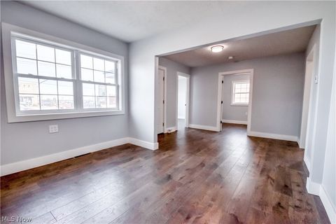 Tiny photo for 7496 Mentor Ave, Mentor, OH 44060 (MLS # 5190047)