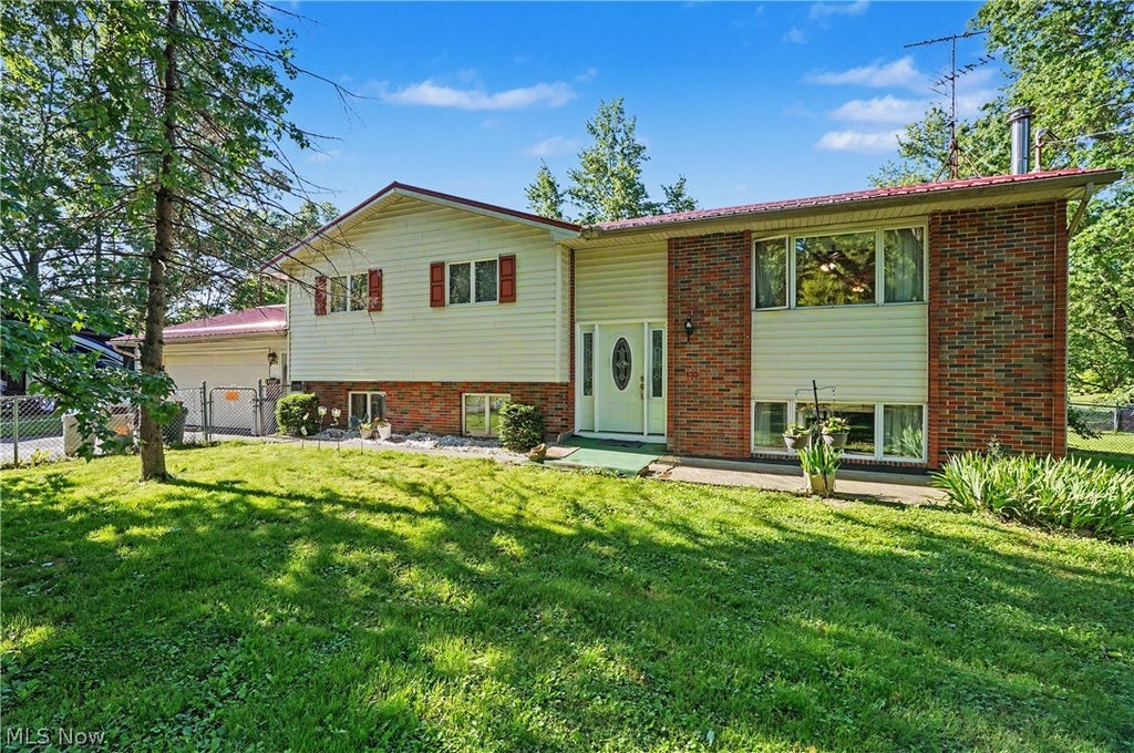 Photo of 4250 Herr Fieldhouse Road, Southington, OH 44470 (MLS # 5215166)