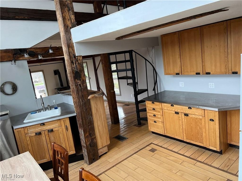 Connecticut Western Reserve - Land