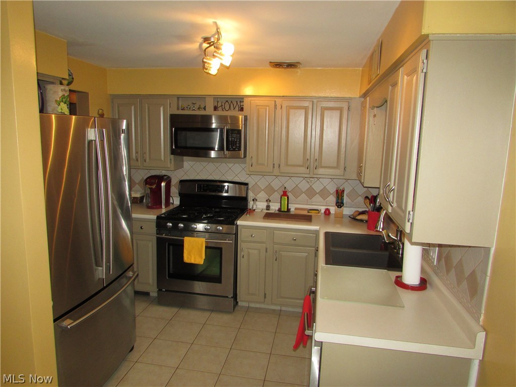 Fairlawn Hts - Residential