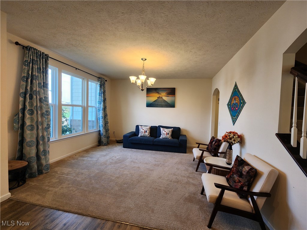 Emeral Estates 12 - Residential Lease