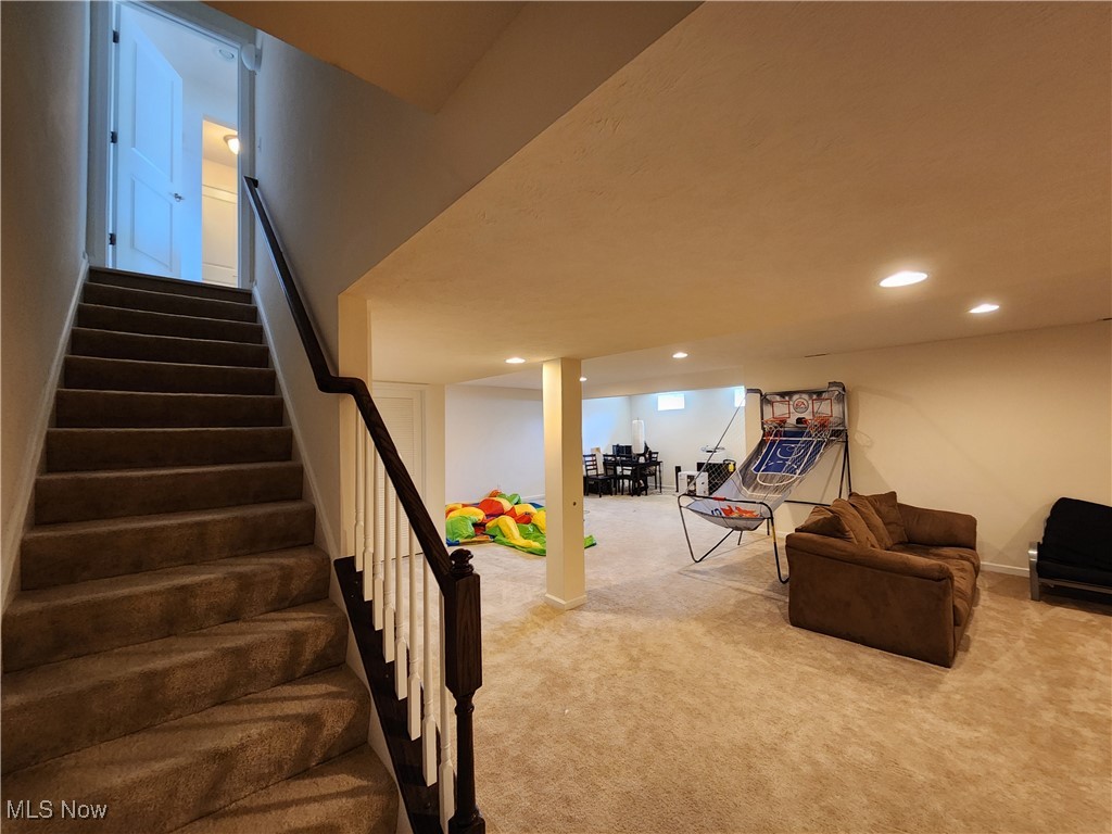 Emeral Estates 12 - Residential Lease