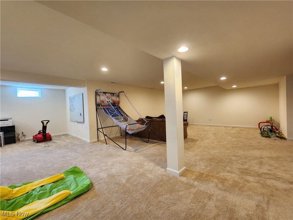 Emeral Estates 12 - Residential Lease