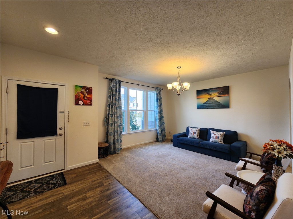 Emeral Estates 12 - Residential Lease