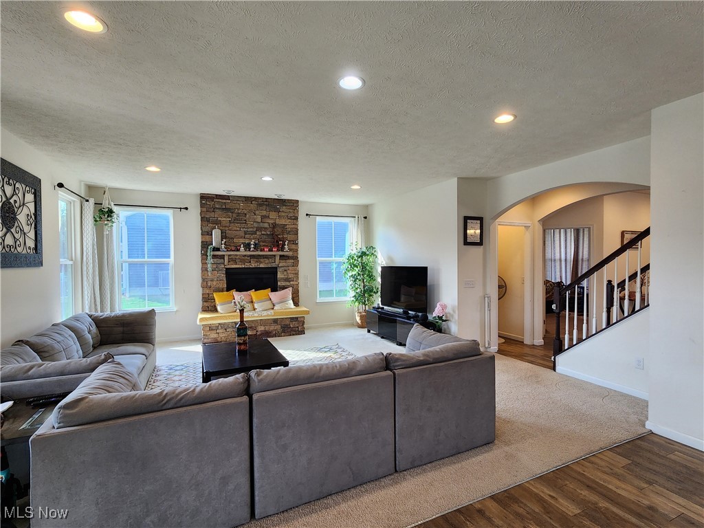 Emeral Estates 12 - Residential Lease
