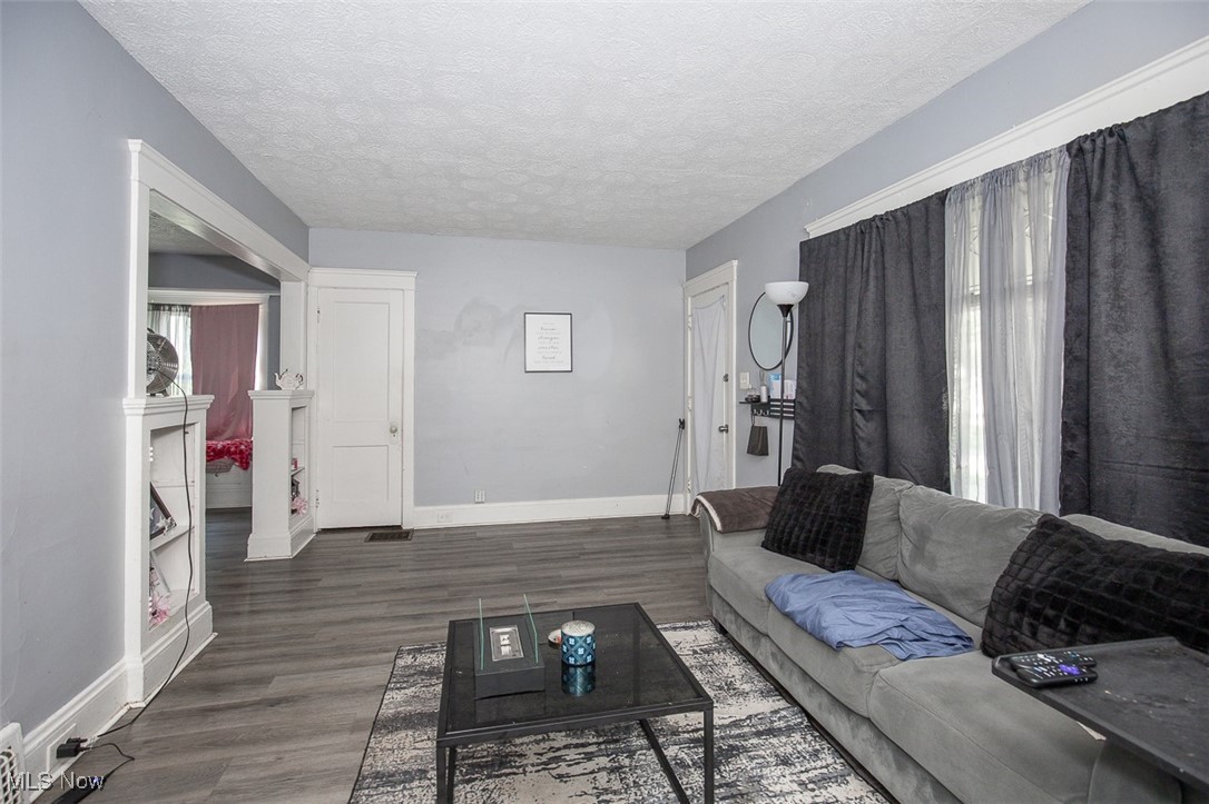 Denison 98th Street - Residential