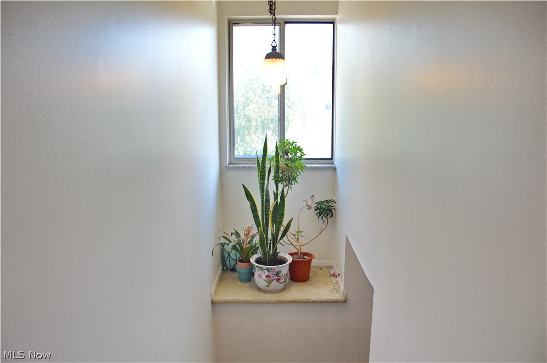 College Hills 01 - Residential