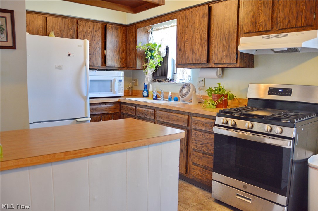 College Hills 01 - Residential