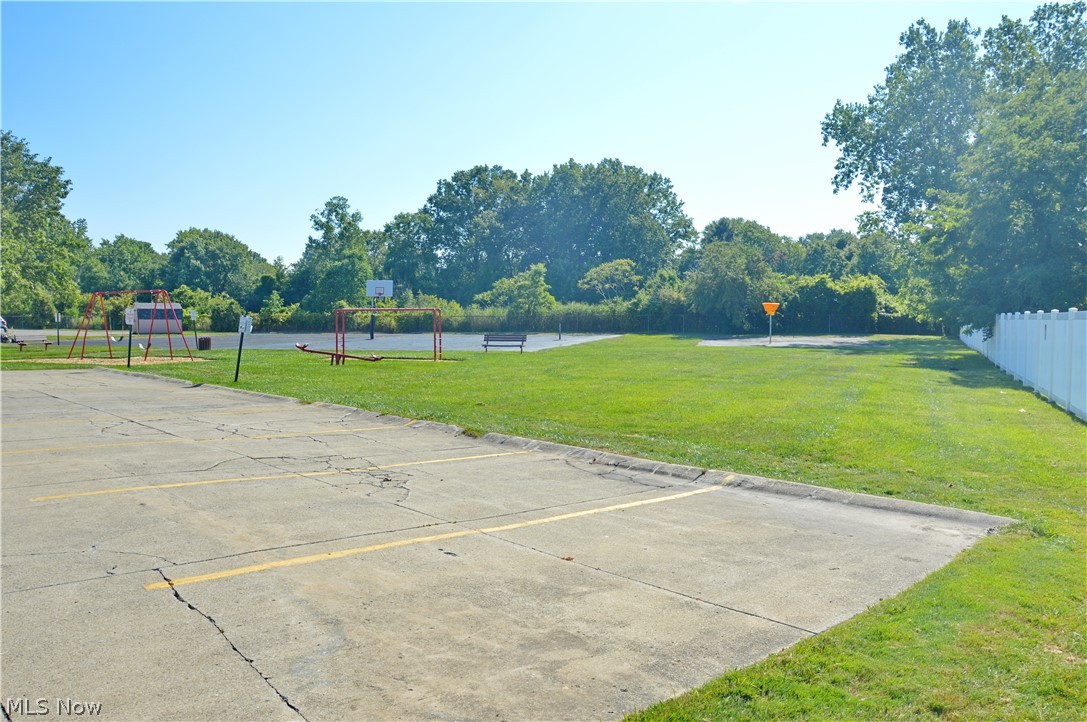 College Hills 01 - Residential