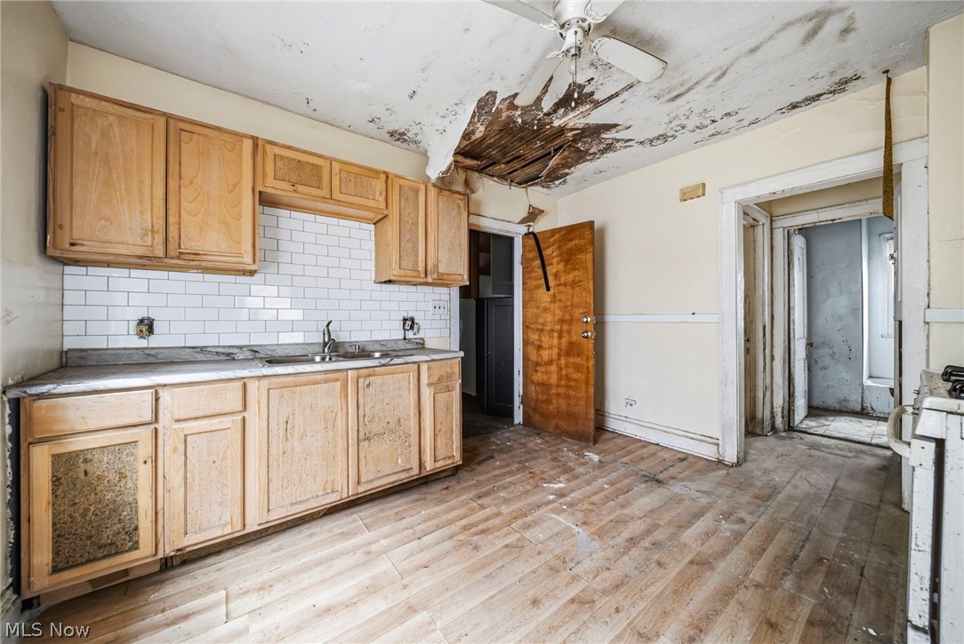Stanley Heights Sub/M W Southern - Residential Income