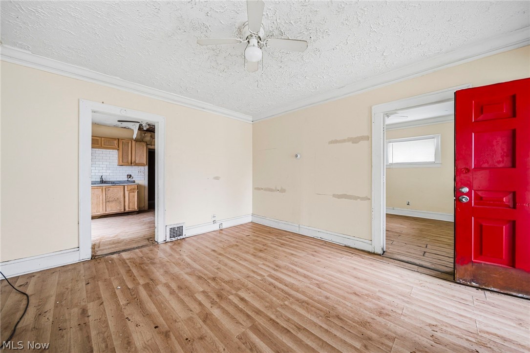 Stanley Heights Sub/M W Southern - Residential Income