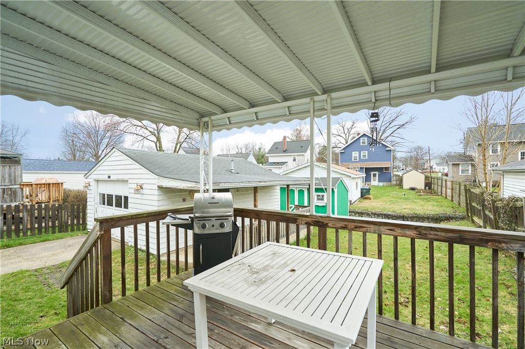 Photo of 2491 8th Street, Cuyahoga Falls, OH 44221 (MLS # 5195650)