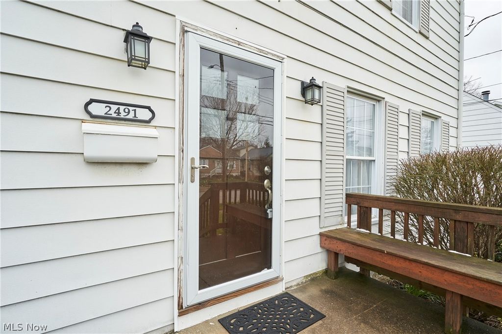 Photo of 2491 8th Street, Cuyahoga Falls, OH 44221 (MLS # 5195650)