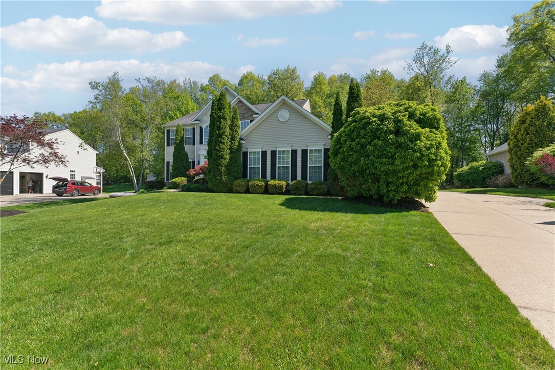 592 Amberley Drive, Uniontown, Ohio image 3