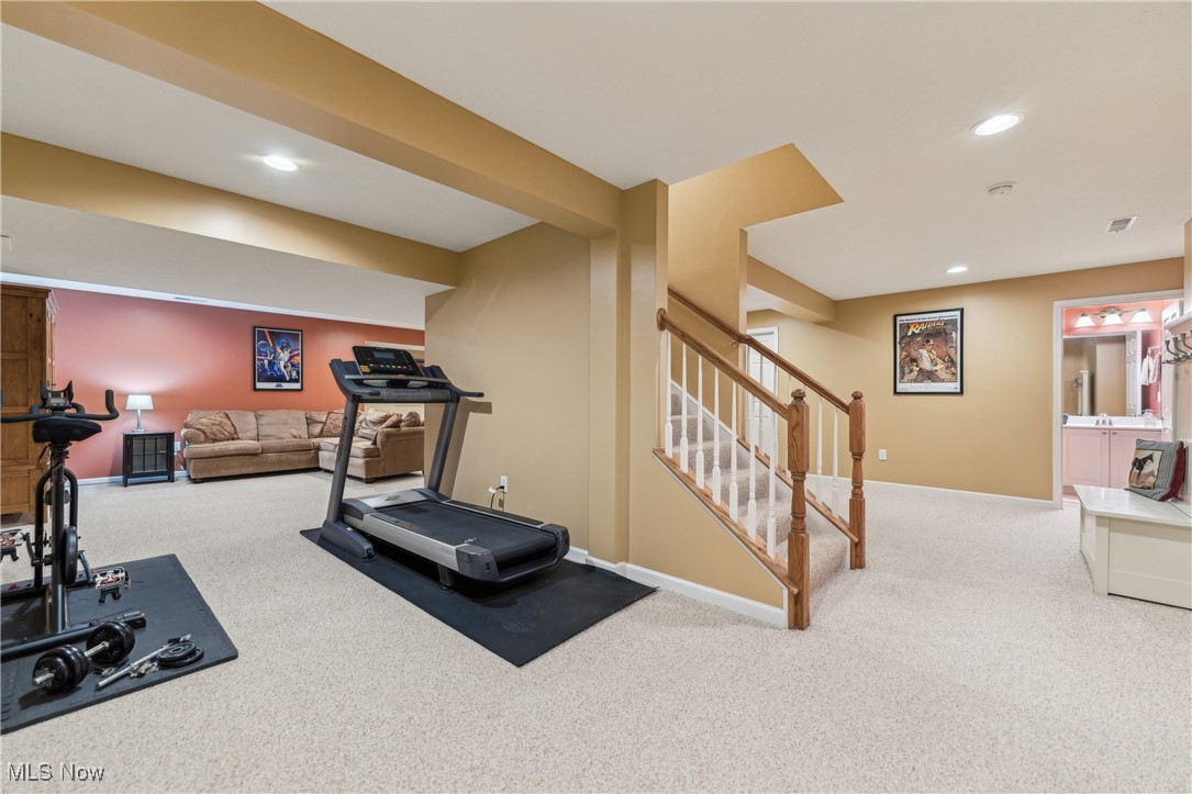 592 Amberley Drive, Uniontown, Ohio image 31