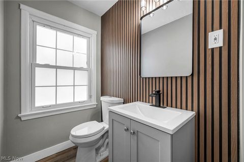 Tiny photo for 1531 Burlington Road, University Heights, OH 44118 (MLS # 5188119)