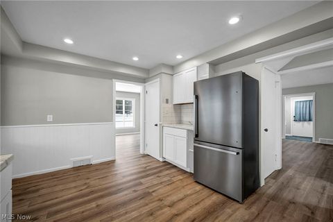 Tiny photo for 1531 Burlington Road, University Heights, OH 44118 (MLS # 5188119)