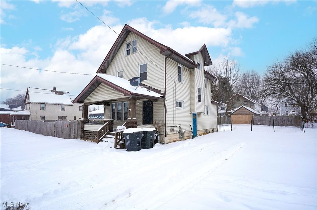 Photo of 779 Kling Street, Akron, OH 44311 (MLS # 5183979)