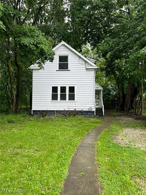 Homes For Sale - 493 Bacon Avenue<br/> Akron, OH 44320