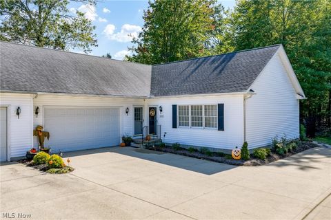 Condo For Sale - 3953 Hilltop Drive<br/> Vermilion, OH 44089