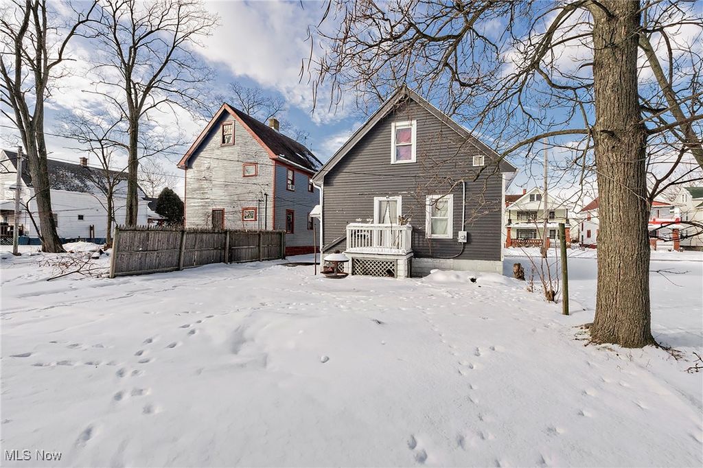 Photo of 4115 E 141st Street, Cleveland Heights, OH 44128 (MLS # 5183547)