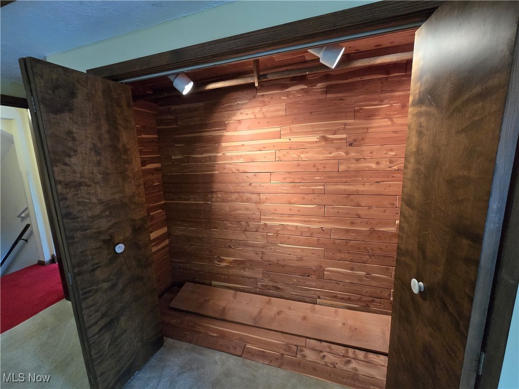 Montville - Residential