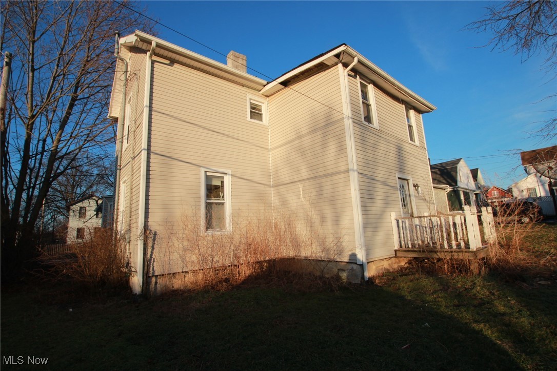 S Wat 4th - Residential