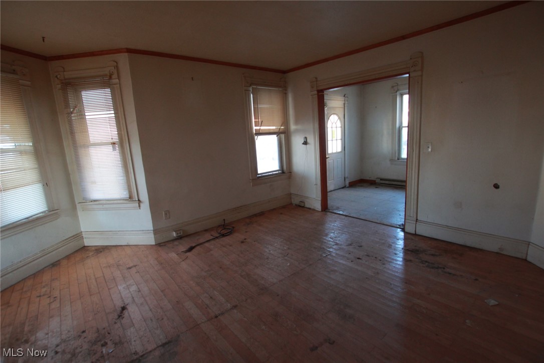 S Wat 4th - Residential