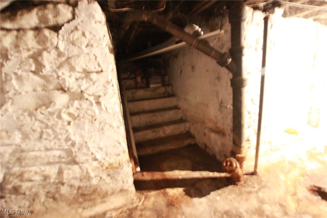 S Wat 4th - Residential