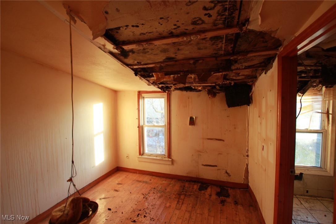 S Wat 4th - Residential