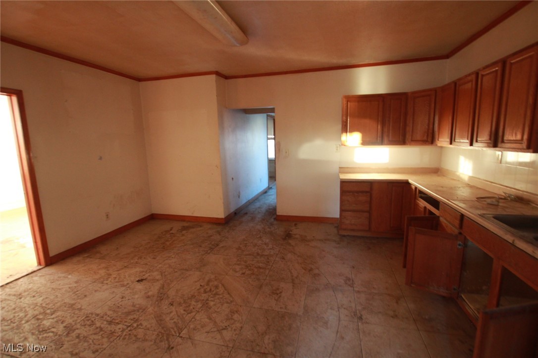 S Wat 4th - Residential