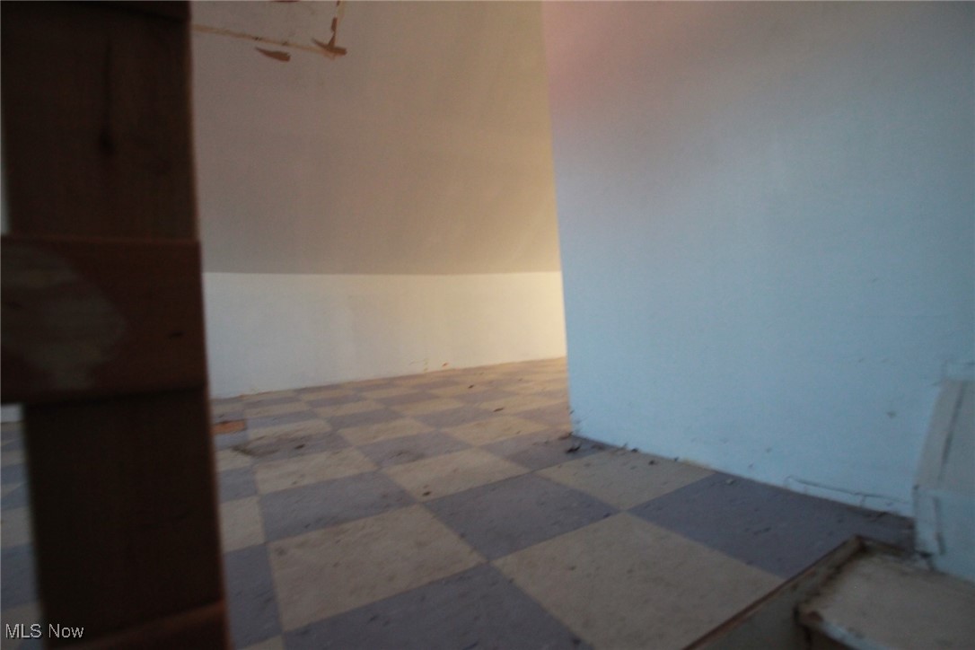 S Wat 4th - Residential