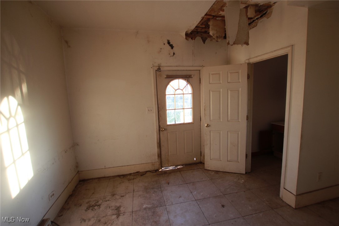 S Wat 4th - Residential