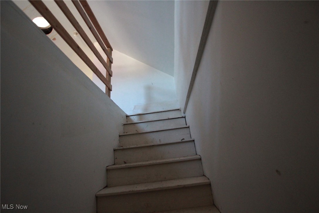 S Wat 4th - Residential