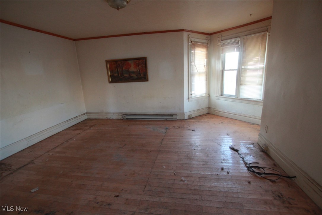 S Wat 4th - Residential