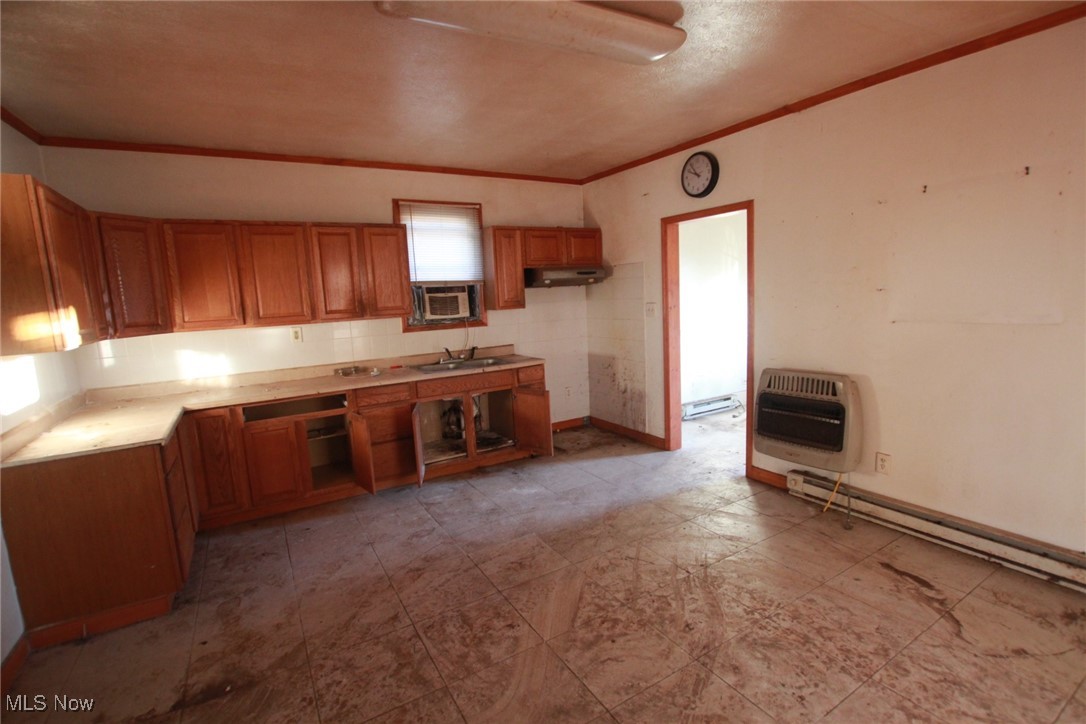 S Wat 4th - Residential